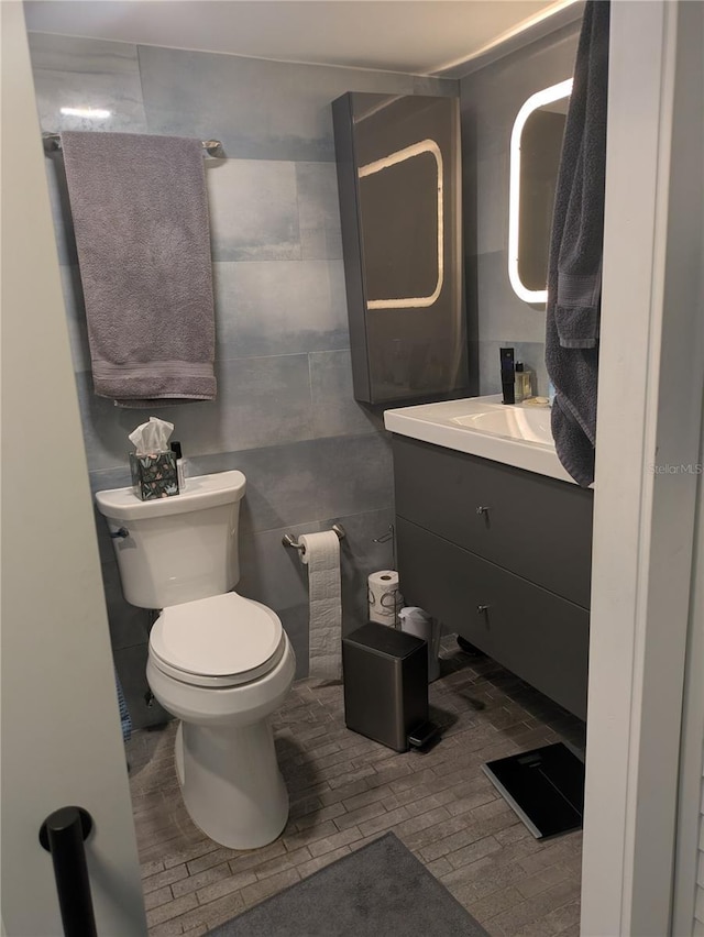 4705 NE 1st St NE Unit 327, Saint Petersburg, FL 33703 - bathroom with vanity and brick patterned flooring
