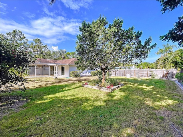 13725 Oak Forest Blvd N, Seminole, FL 33776 - view of yard