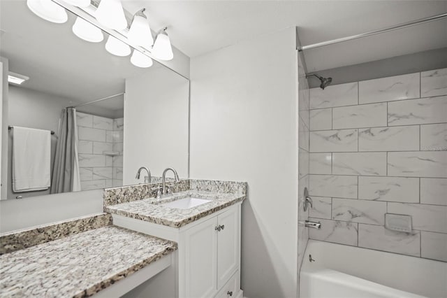 2581 Countryside Blvd Unit 2309, Clearwater, FL 33761 - bathroom with vanity and shower / tub combo with curtain