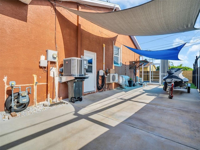 1102 Goshen Rd, Tarpon Springs, FL 34689 - view of patio / terrace featuring a cooling unit