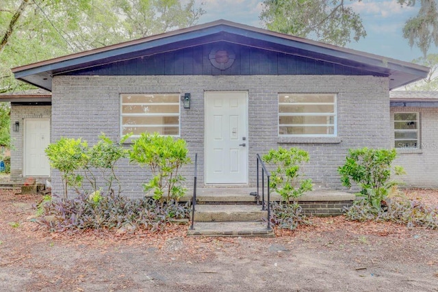 1255 Pine St, Altamonte Springs, FL 32701 - view of front of property featuring brick siding