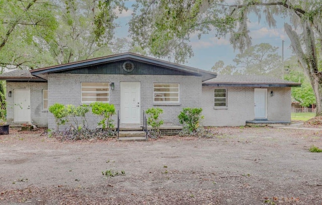1255 Pine St, Altamonte Springs, FL 32701 - ranch-style home with brick siding