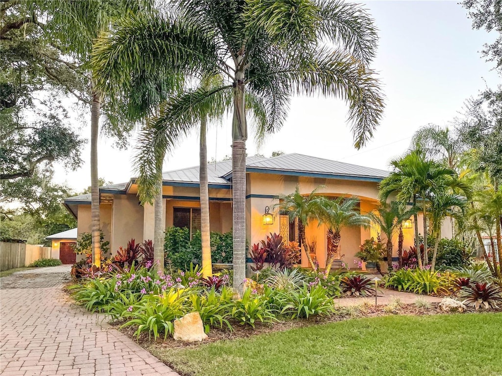 6801 S Sparkman St, Tampa, FL 33616 - photo 1