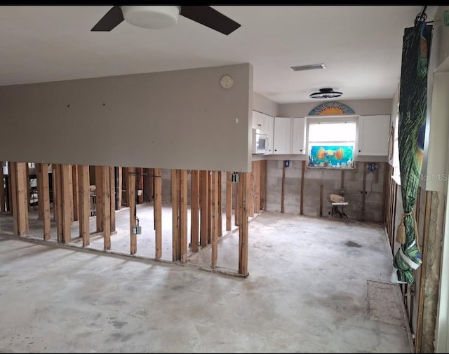 1726 Massachusetts Ave NE, Saint Petersburg, FL 33703 - photo 3