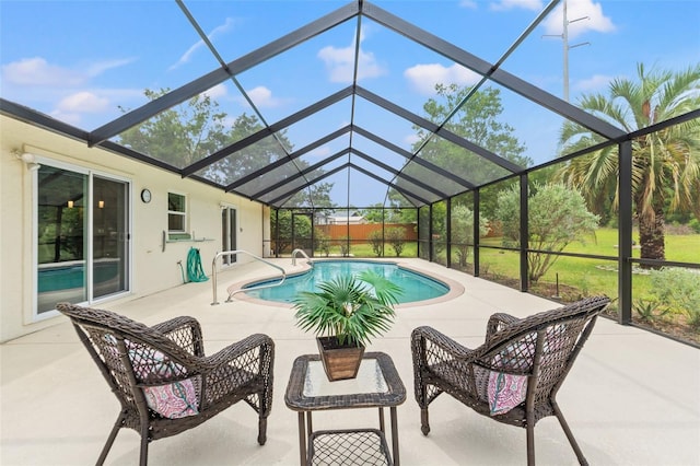 3956 N Tamarisk Pt, Beverly Hills, FL 34465 - outdoor pool with a patio and glass enclosure