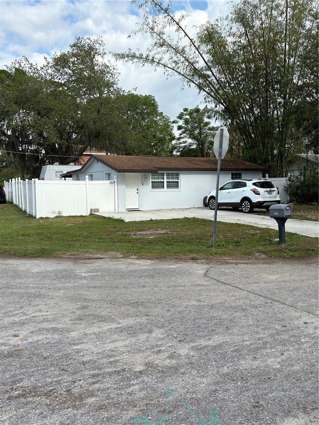 12502 Cambridge Ave, Tampa, FL 33624 - photo 1