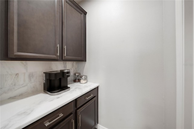 11719 Tetrafin Dr, Riverview, FL 33579 - bar with backsplash