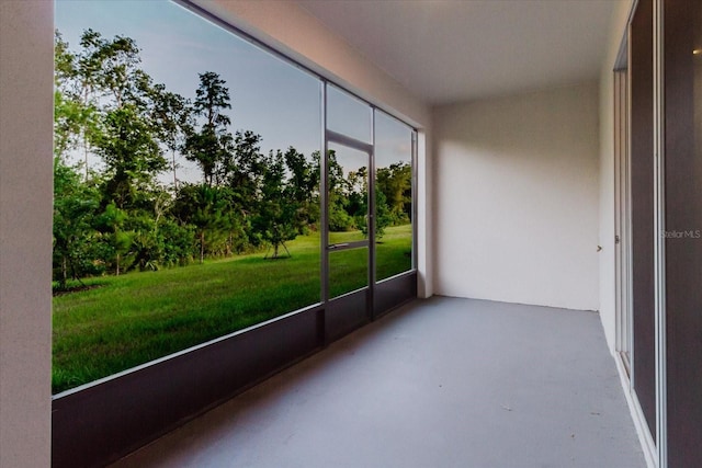 11054 Crescent Deer Dr, Land O Lakes, FL 34638 - view of unfurnished sunroom