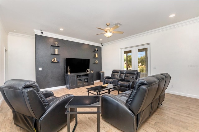 629 Orange Valley Ln, Lakeland, FL 33813 - living area with ceiling fan, crown molding, light wood finished floors, baseboards, and recessed lighting