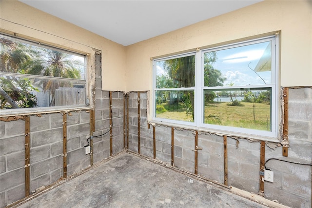 11465 7th St E, Treasure Island, FL 33706 - empty room with healthy amount of natural light