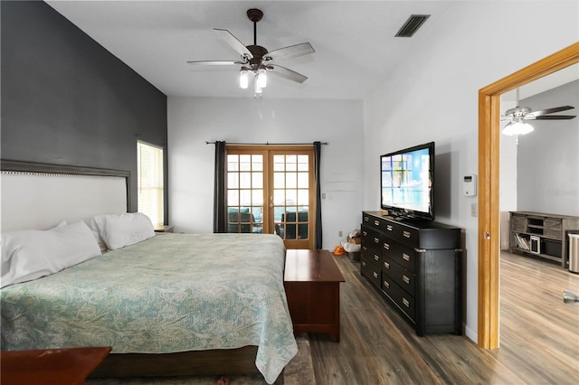 722 Swaying Palm Dr, Apopka, FL 32712 - bedroom with wood finished floors and a ceiling fan