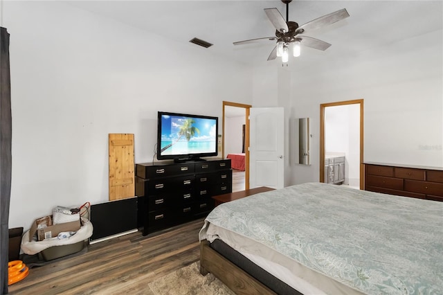 722 Swaying Palm Dr, Apopka, FL 32712 - bedroom with dark wood finished floors, a towering ceiling, and a ceiling fan