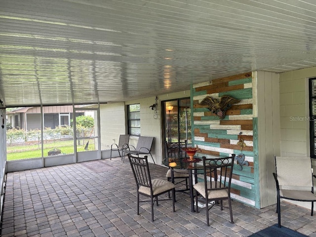 2123 Woodburn Loop S, Lakeland, FL 33813 - view of sunroom / solarium