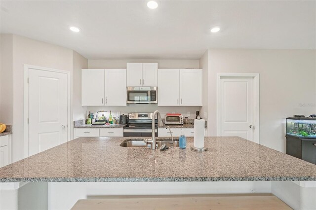 6961 King Creek Dr, Sun City Center, FL 33573 - photo 7