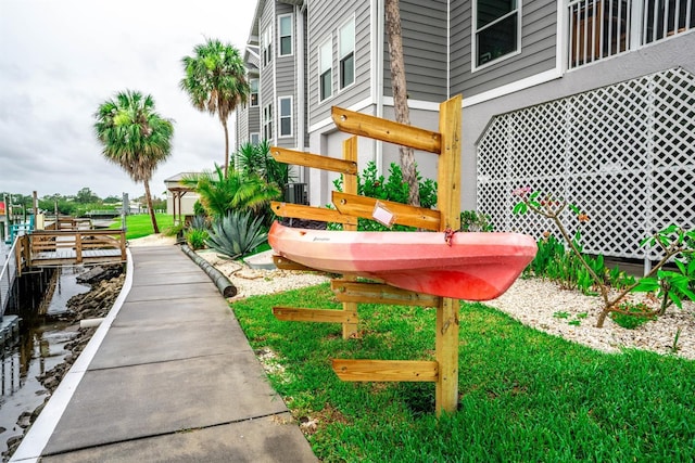 5712 Biscayne Ct Unit 201, New Port Richey, FL 34652 - view of yard