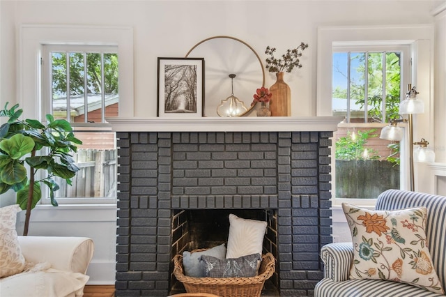 848 9th Ave S, Saint Petersburg, FL 33701 - living area featuring a fireplace