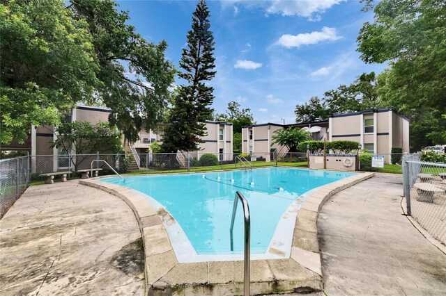 125 Picardy Villa Cir Unit 100, Brandon, FL 33510 - view of community pool