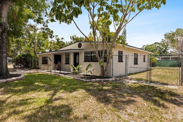 8009 Somerset Ln, Tampa, FL 33615 - photo 3