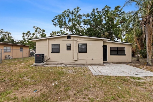 8009 Somerset Ln, Tampa, FL 33615 - photo 25