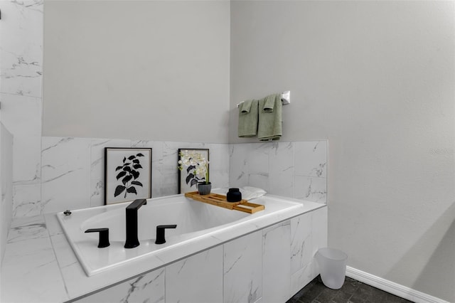 13910 Chalk Hill Pl, Riverview, FL 33579 - full bathroom featuring a garden tub and baseboards