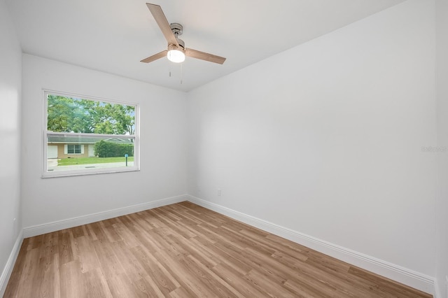 109 Magnolia Ave, Seffner, FL 33584 - spare room featuring light wood-style floors and ceiling fan