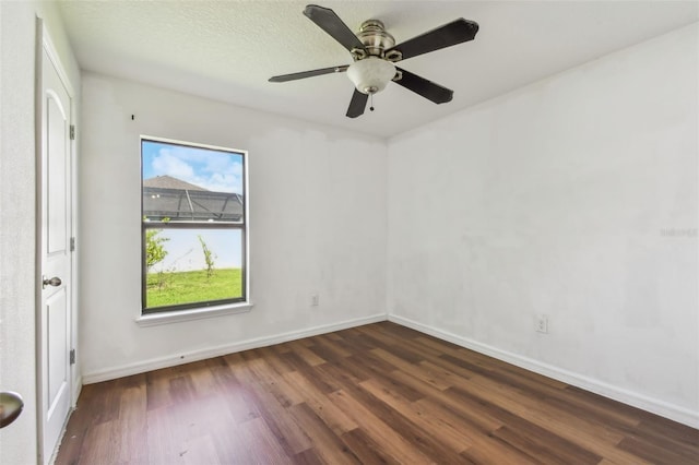 11837 Thicket Wood Dr, Riverview, FL 33579 - photo 31