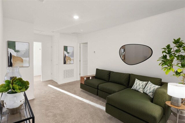 271 Inman Blvd, Winter Haven, FL 33881 - carpeted living room featuring recessed lighting and baseboards