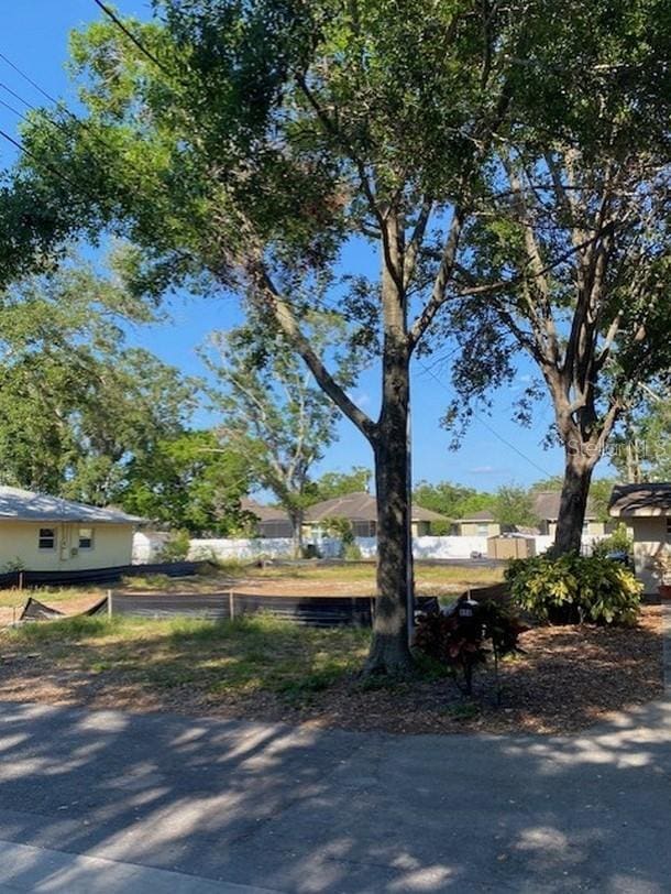 658 15th St NW, Largo, FL 33770