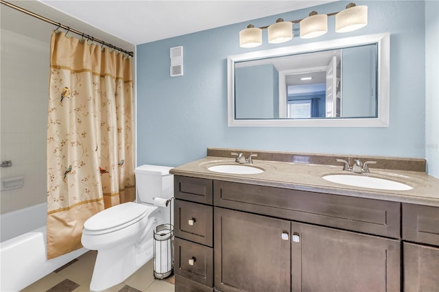 4900 Brittany Dr S Unit 611, Saint Petersburg, FL 33715 - full bath featuring double vanity and shower / bathtub combination with curtain