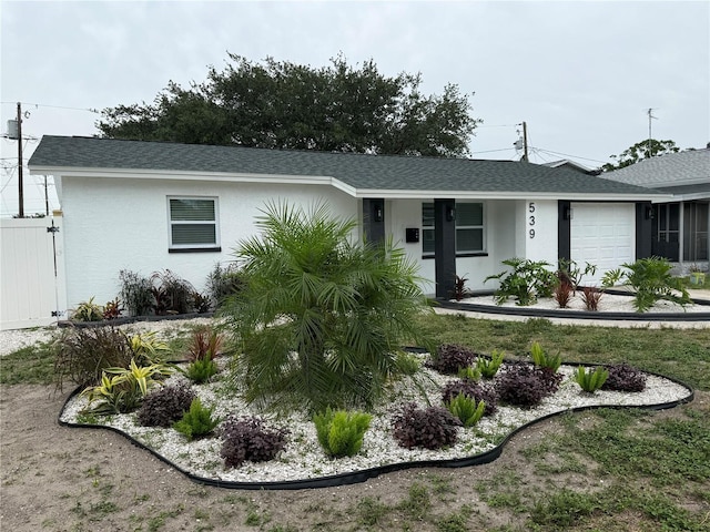539 Freeport Ave N, Saint Petersburg, FL 33702 - photo 1