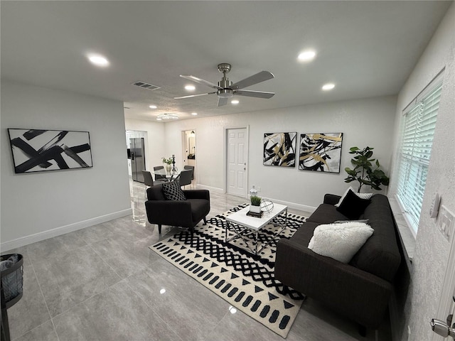 539 Freeport Ave N, Saint Petersburg, FL 33702 - photo 5