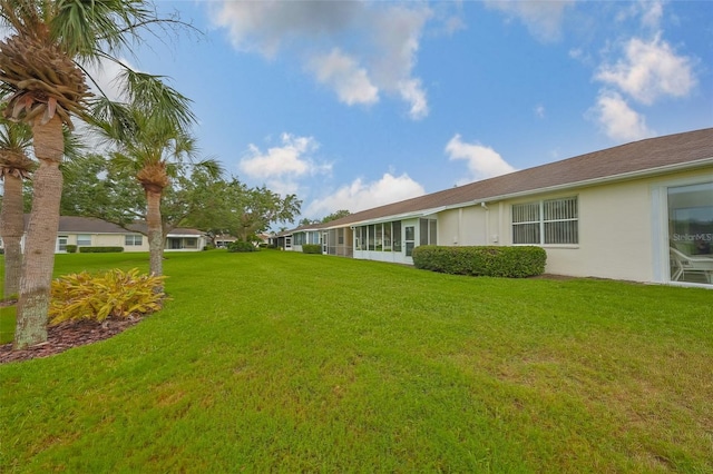 1012 Radison Lake Ct Unit 59, Sun City Center, FL 33573 - view of green lawn
