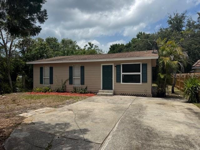 4793 Pleasant Ave, Palm Harbor, FL 34683 - photo 1