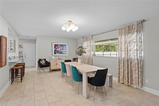 4012 N Munro St, Tampa, FL 33603 - dining area with a chandelier