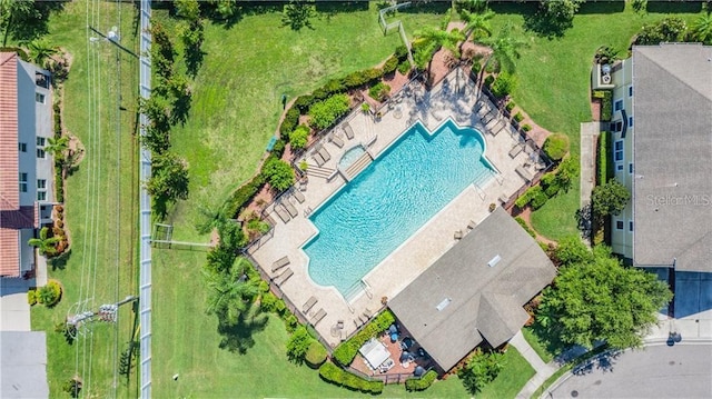 589 52nd Ave N, Saint Petersburg, FL 33703 - bird's eye view of a pool area