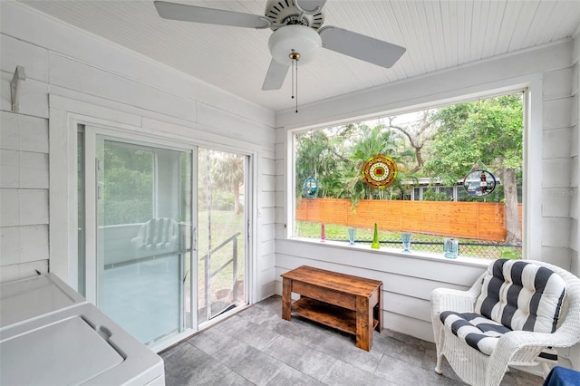 320 Broadway, Dunedin, FL 34698 - sunroom / solarium featuring healthy amount of natural light