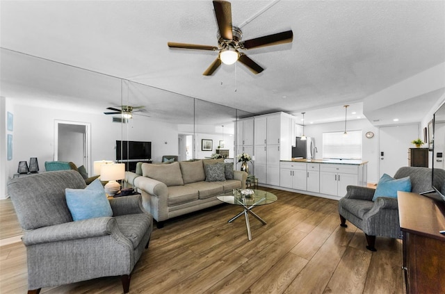 952 Virginia St Unit 303, Dunedin, FL 34698 - photo 3