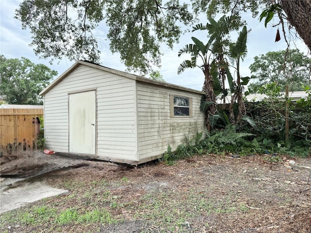 2523 Krueger Ln, Tampa, FL 33618 - view of shed