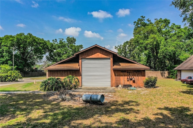309 Hidden Lake Dr, Brandon, FL 33511 - mid-century inspired home with a detached garage