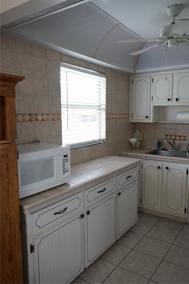 101 Cambridge Trl Unit 205, Sun City Center, FL 33573 - photo 5
