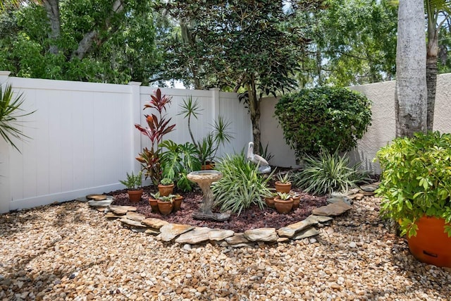 810 Erik Lake Rd, Brandon, FL 33510 - view of fenced backyard