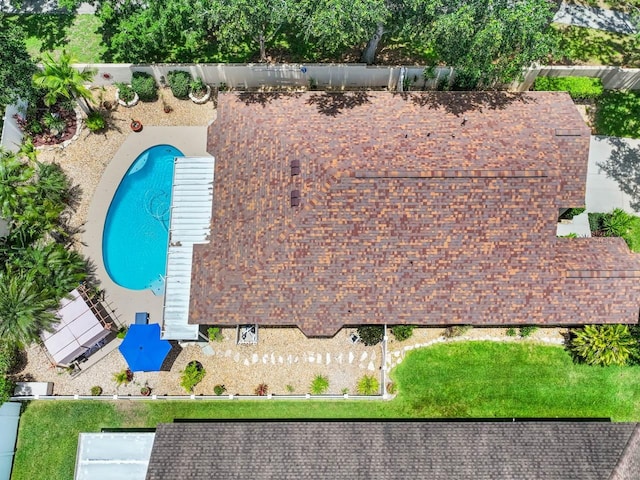 810 Erik Lake Rd, Brandon, FL 33510 - aerial view of property and surrounding area with a pool area