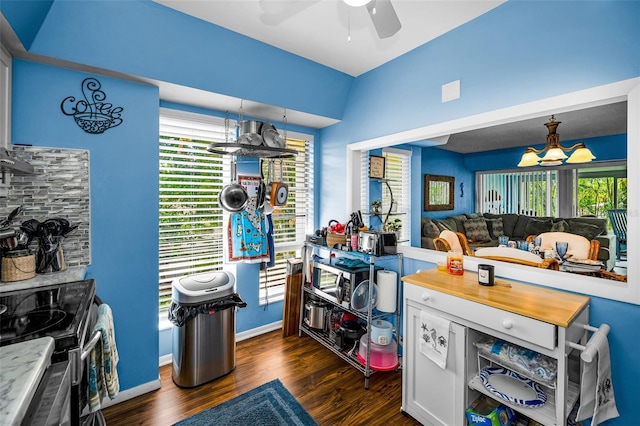 9945 47th Ave N Unit 210, Saint Petersburg, FL 33708 - photo 27