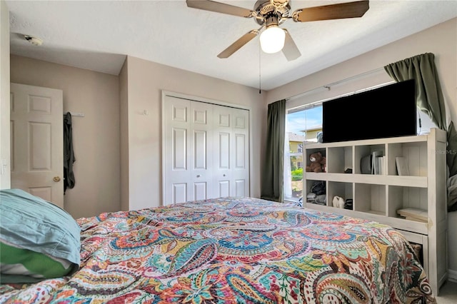 213 Draw Bridge Ln, Valrico, FL 33594 - bedroom with a closet, ceiling fan, and carpet