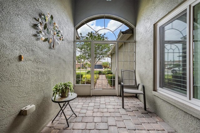 10232 Buncombe Way, San Antonio, FL 33576 - sunroom featuring healthy amount of natural light
