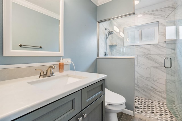 10232 Buncombe Way, San Antonio, FL 33576 - full bathroom featuring crown molding, toilet, vanity, and a stall shower