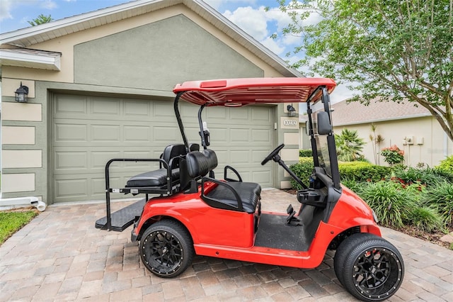 10232 Buncombe Way, San Antonio, FL 33576 - garage with driveway