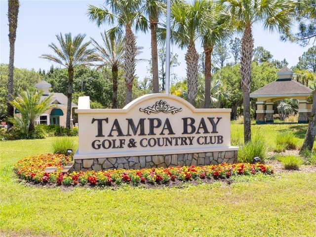 10232 Buncombe Way, San Antonio, FL 33576 - community sign with a lawn