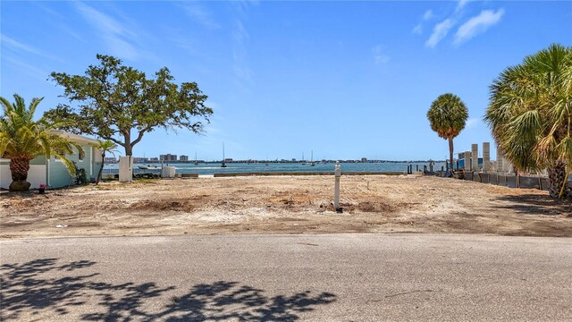 4771 Baywood Point Dr S, Gulfport, FL 33711 - photo 31