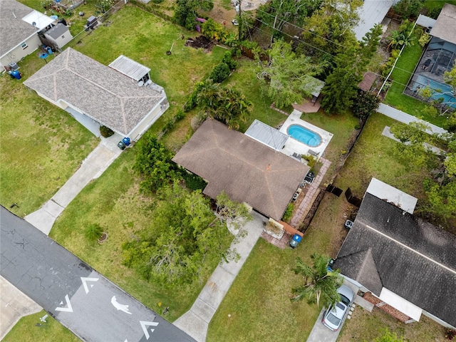 614 12th St NW, Largo, FL 33770 - bird's eye view of a pool